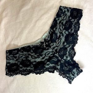 ⭐️ Lace panties boy/booty cut black lace over lightly tinted light blue L